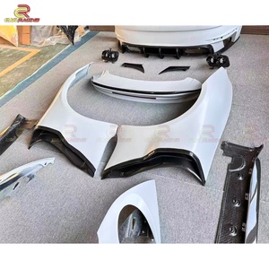 ชุดแต่ง Brabu 900 Style ครึ่งคาร์บอนไฟเบอร์ สำหรับ Porsche Carrera 992 911 ปี 2018-2024 กันชน สเกิร์ตข้าง บังโคลน สปอยเลอร์ ปีกหลัง - Product Image 4