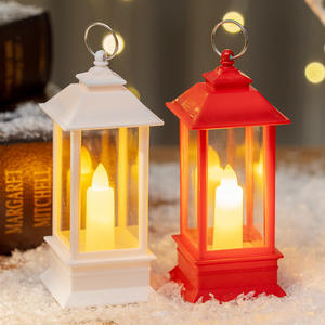 JIACAI Vierseitige Wasserdichte IP33 Batteriebetriebene Plastik-LED Warmgelbe Elektronische Kerzenlampe Retro Kleine Laterne Weihnachten - Product Image 3