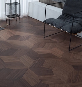 <span class=keywords><strong>Pavimento</strong></span> in stile moderno di fascia alta per interni ingegnerizzati Versailles <span class=keywords><strong>Parquet</strong></span> <span class=keywords><strong>pavimento</strong></span> in <span class=keywords><strong>Parquet</strong></span> impiallacciato in legno 1.2mm - Product Image 2