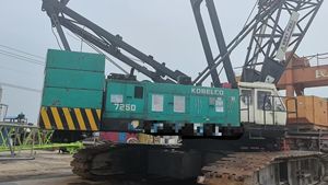 Japón usado Kobel P & h7055 P & H7150 P & h7200 200t 150t 55t usado grúa sobre orugas SCC600A KH180 KH300 KH700 150T 80t 50t grúa sobre orugas - Product Image 5