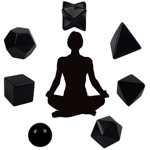 Juegos de Geometría de Sólidos Platónicos de Cristal de Cuarzo de 7 Chakras Pulidos y Coloridos al por Mayor para Meditación con Tema de Amor - Product Image 6