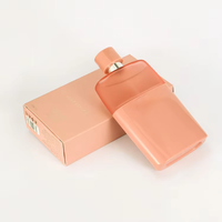 Parfum Femme Pêche Mat Bouteille Rectangulaire Bicolore Bouchon Doré Gaufré Effet Givré Audacieux Tenace pour la Nuit