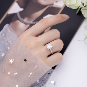 Anillo de Oro de 18k con Diamante de Corte Radiante de 2.23ct, Anillo de Moda para Mujer y Hombre, Joyería de Oro Amarillo para Regalo - Product Image 5