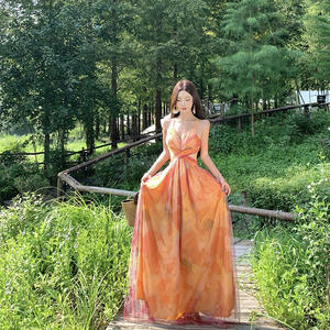 Vestido Largo de Gasa con Estampado Floral Naranja, Escote Cruzado, Cintura Imperio, Espalda Descubierta, Ideal para Fiestas y Celebraciones - Product Image 4