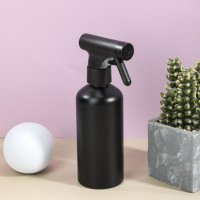 Flacon de pulvérisation à pompe à brume fine HDPE et PET noir mat de 350ml personnalisable avec déclencheur de buse rechargeable pour le nettoyage de la voiture de soins de la peau