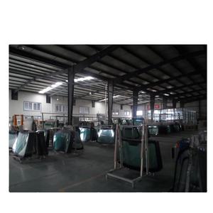 Parabrisas delantero de <span class=keywords><strong>coche</strong></span> de bajo precio, fabricado en China - Product Image 1