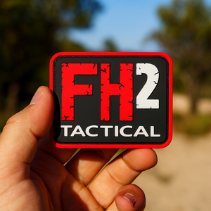 Etiqueta de Silicona Personalizada con Logotipo en Relieve, Estilo Aventura para Exteriores, con Gancho y Bucle, de Goma Suave de PVC para Gorra/Brazalete - Product Image 1