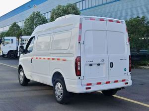 Camioneta Refrigerada SAIC MAXUS con Motor Diésel 2.0t, Volante a la Derecha (RHD) y Volante a la Izquierda (LHD), para el Transporte de Alimentos Congelados, Medicamentos y Vacunas - Product Image 2