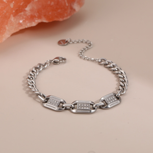 Pulsera de titanio y acero de lujo de nuevo estilo con cadena con diamantes incrustados - accesorio elegante que no pierde el color - Product Image 4