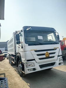 Camión Volquete Pesado HOWO TX 6x4 Diésel Euro3 en Oferta, con Motor Original, 371kw, 12 Neumáticos, Dirección Izquierda, Capacidad de Carga de 42 Toneladas - Product Image 5