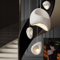 Lustre d'escalier de Style Wabi-Sabi Lampe de maison japonaise créative pour B & B Duplex Loft Matériau en résine et plumes de taille moyenne