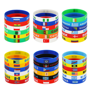 Bracelets <span class=keywords><strong>en</strong></span> silicone personnalisés pour cadeaux de fête, créez vos propres bracelets <span class=keywords><strong>en</strong></span> caoutchouc avec message ou logo, <span class=keywords><strong>bracelet</strong></span> personnalisé de haute qualité - Product Image 1