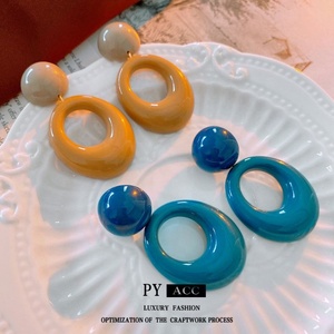 ต่างหูเงินแท้ทรงเข็มเงินฮ่องกง ดีไซน์ทันสมัย หรูหรา  แฟชั่นเฉพาะกลุ่ม  รูปทรงผีเสื้อ  ประดับเพชรทรงรี  สำหรับผู้หญิง - Product Image 3