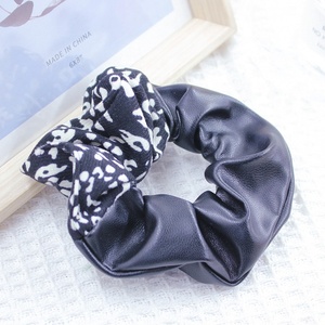 Chouchous en <span class=keywords><strong>cuir</strong></span> de couleur assortie pour les cheveux Léopard noir et <span class=keywords><strong>blanc</strong></span> avec bandes de cheveux cassées - Product Image 6