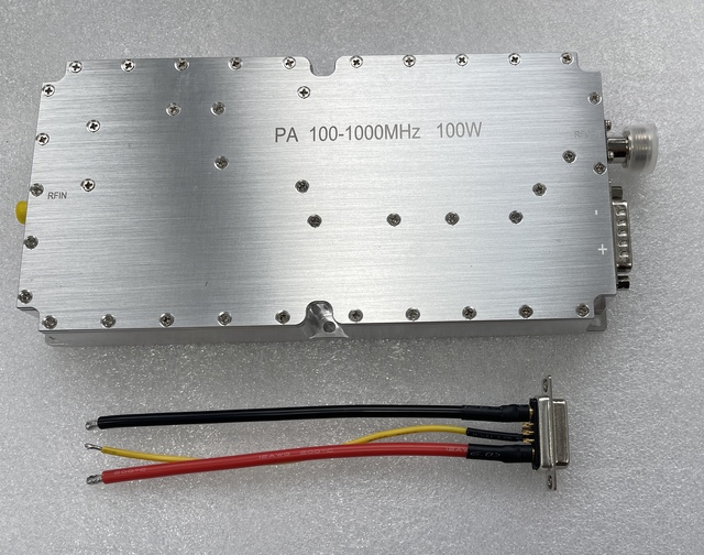 High-Power 100W Broadband 100-1000MHz Power Amplifier RF Module