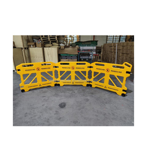Hoge kwaliteit modulaire plastic verkeersbeveiligingsbarrière te koop - Product Image 1