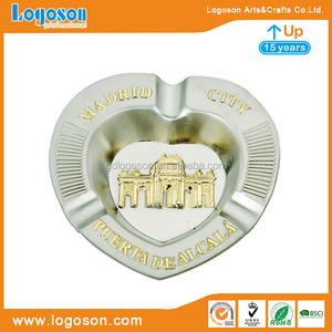 Khay Gạt Tàn Argentina Khay Đựng Tro Tùy Chỉnh Kim Loại Chống Bạc Hình Trái Tim Quà Lưu Niệm Khách Du Lịch - Product Image 2