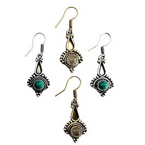 Pendientes colgantes de piedra para niñas y mujeres de edad adolescente de peso ligero Pendientes colgantes chapados en plata Turquesa - Product Image 4