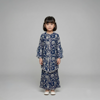 Ensemble Baju Kurung pour enfants en porcelaine bleue et blanche à motifs floraux, avec dentelle ondulée, bordure en strass, manches évasées, jupe longue modeste pour petite fille musulmane