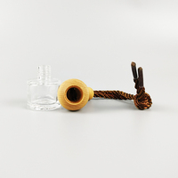 OEM OEM Vente chaude Flacon diffuseur de parfum pour voiture en verre vide de 8 ml avec couvercle en bois et lien