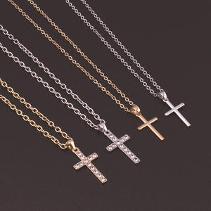 Collar con colgante de cruz de aleación de zinc con diseño geométrico para mujer, joyería de regalo. - Product Image 1