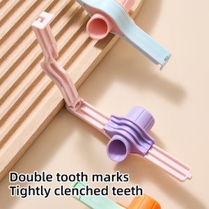 Support OEM Food Sealing Clips Reusable Food Plastic Bag Bag Sealing Clip Food Clip With a Cap Type <b>Spray</b> Nozzle Kitchen Tool - Product Image 4