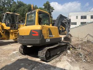 Excavatrice sur chenilles Volvo EC55D d'occasion en bon état avec peu d'heures de travail, poids opérationnel de 5 tonnes, godet de 3 m, moteur en stock à Shanghai - Product Image 4