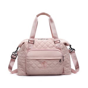 Quilted Polyester Fashion Duffle Bag Large Capacity Portable Fitness Shoulder Crossbody Carry-On Waterproof Travel Cosmetic Bag - Product Image 5