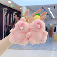 Porte-clés en peluche Capybara mignon avec boule colorée - Pendentif doux et moelleux en forme de cochon d'eau pour sac et clés, cadeau tendance pour femme