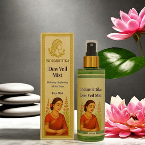 Brume hydratante et rafraîchissante pour le visage et le corps pour une hydratation instantanée et un éclat boosté, spray pour femmes - Product Image 3