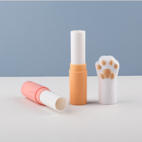 4g Tubes de bâton de brillant à lèvres de couleur rose en forme de griffe de chat mignon avec baguettes