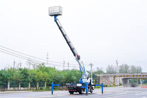 Camion de travail aérien diesel neuf ISUZU 27M-33M, camion de levage à nacelle pour travaux en hauteur, 90/122 CV à vendre - Product Image 5