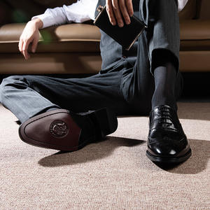 Chaussures en cuir pour hommes antidérapantes et confortables chaussures de mariage formelles d'affaires en cuir véritable chaussures pour hommes en peau de vache - Product Image 2