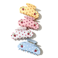 Pince à cheveux Daou 8 cm en acétate avec motif pois et cerises – Accessoire capillaire durable de haute qualité pour femmes et filles
