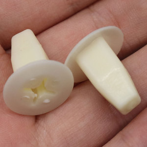 ตัวยึดแบบผูก K47 PA66ที่นั่งแบบคงที่สำหรับมิตซูบิชิ OE90661SC70030 - Product Image 1