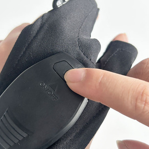 Équipement <span class=keywords><strong>de</strong></span> pêche <span class=keywords><strong>de</strong></span> <span class=keywords><strong>nuit</strong></span> en plein air pratique et durable avec outil <span class=keywords><strong>de</strong></span> sauvetage à lumière LED lumineuse Gants respirants - Product Image 5