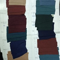 Approvisionnement direct usine – Tissu en polyester alvéolé double face 230g, jacquard teint, maille de poids moyen pour vêtements, manteaux et vestes