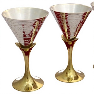 Gobelets en laiton faits à la main, verres à vin gravés, forme cloche élégante, pour mariage et fête - Product Image 6