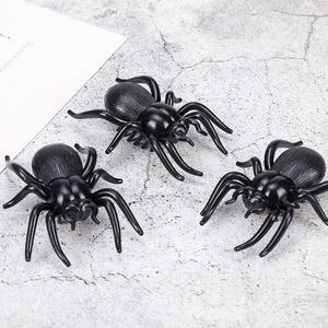 Vente chaude en <span class=keywords><strong>2023</strong></span> Halloween Araignée terrifiante en PVC Jouets amusants pour adultes Jouets farces et attrapes pour enfants - Product Image 3