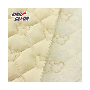 KINGCASON Nouveauté Fabrication en gros Tissu matelassé en peluche pour doublures de doudounes et doublures de vêtements - Product Image 1
