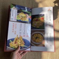 Vente en gros de couvertures de menu d'hôtel haut de gamme en cuir PU noir avec impression couleur sur toute la couverture, OEM
