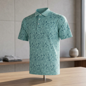 เสื้อกอล์ฟผู้ชายแบบสปอร์ต ปรับแต่งได้ เป็นมิตรกับสิ่งแวดล้อม แขนสั้น คอวี ป้องกันแสงแดด SPF 30 พิมพ์ลายดิจิตอลเต็มตัว ผ้าถัก แห้งเร็ว - Product Image 2