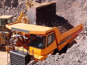 Camion Ribaltabile SRT55D ad Alte Prestazioni |   Affidabile Camion da Miniera Cinese da 55 Tonnellate Esportato in Tutto il Mondo - Product Image 1