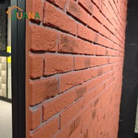 Revêtement mural extérieur en panneaux de pierre artificielle PU résistant aux UV, certifié CE, pour une conception paysagère extérieure durable