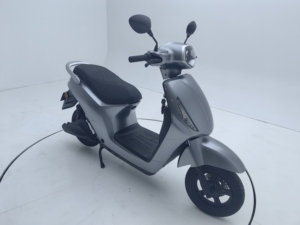 Moped Elettrico Saige <span class=keywords><strong>Roma</strong></span> 1000W 60V 20Ah con Batteria al Piombo, Omologazione EEC WVTA L1e-B, Velocità 45km/h - Moto Elettrica Economica - Product Image 4