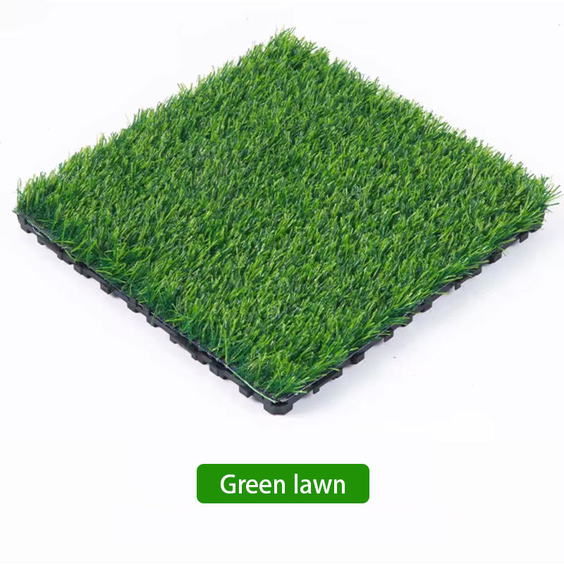 สนามหญ้าสีเขียว