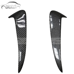 คาร์บอนไฟเบอร์ ช่องระบายอากาศด้านข้าง คานาร์ด ลิปสปลิตเตอร์กันชนหลัง สำหรับรถยนต์เมอร์เซเดสเบนซ์ W205 C-Class C300 C43 C63 - Product Image 1
