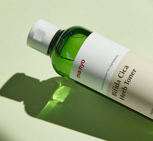 Tonique Herbal Calmante et Rafraîchissante Ma:nyo Bifida Cica Centella pour Tous Types de Peaux Corée 210ml - Product Image 2