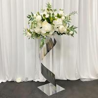Support floral en spirale moderne de luxe en or, argent et fer pour centre de table de mariage, arrangement floral pour événements et fêtes, décoration d'allée