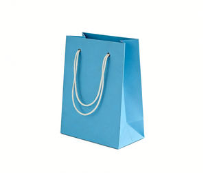 Custom kraft paper shopping bags with handles, eco-friendly and durable, suitable for retail and packaging. - Product Image 2